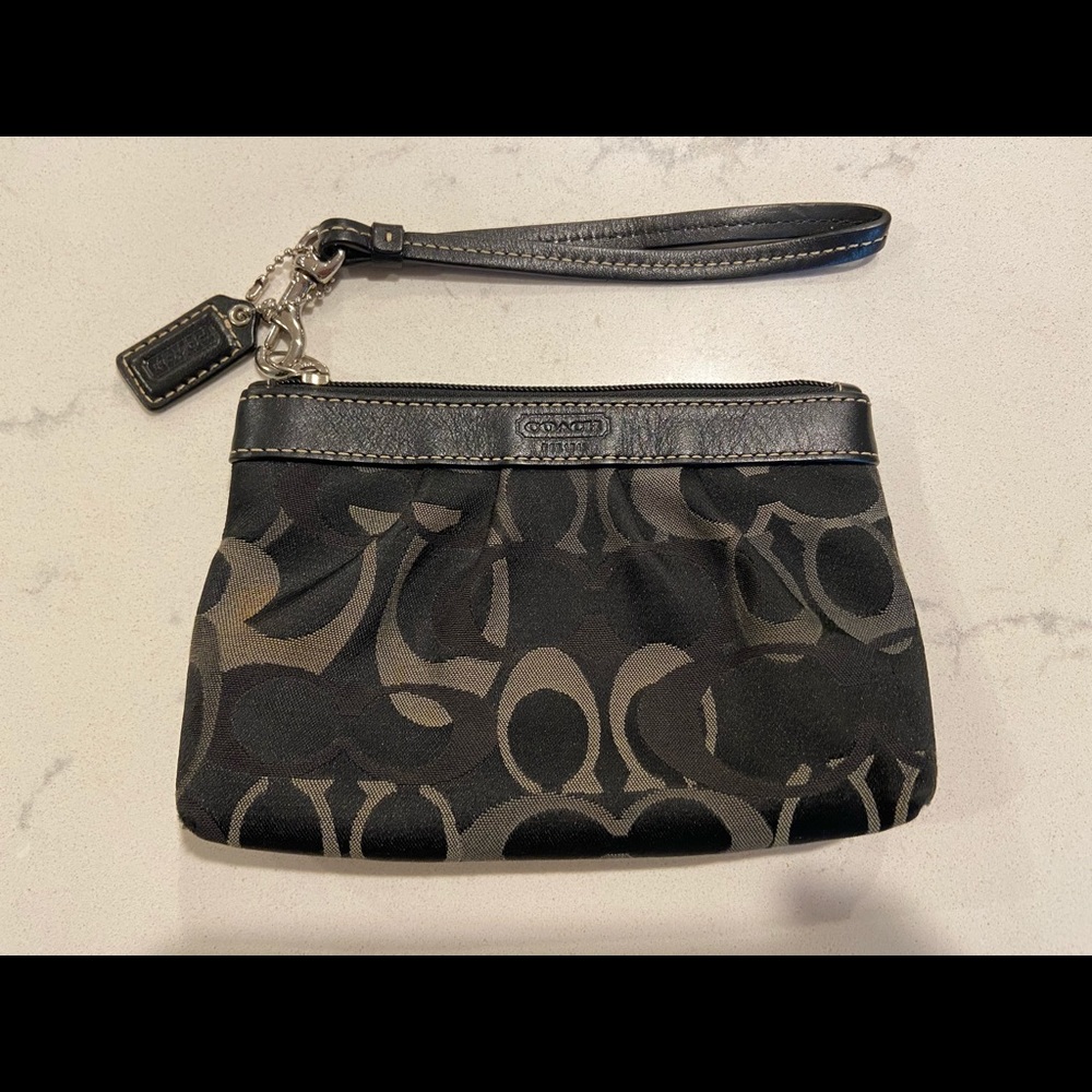 Black coach clutch